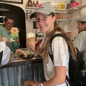 Meet your Posher, Logan